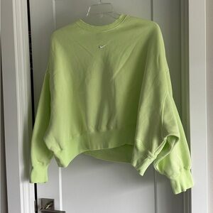 Women’s XL Nike sweatshirt